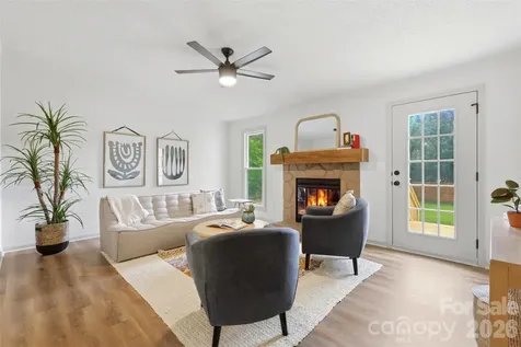2918 Wild Duck Court Charlotte NC 28262