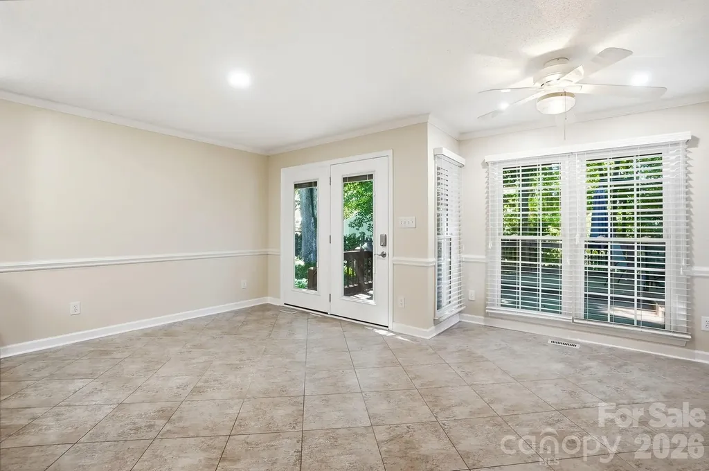 1506 Village Court Gastonia NC 28054