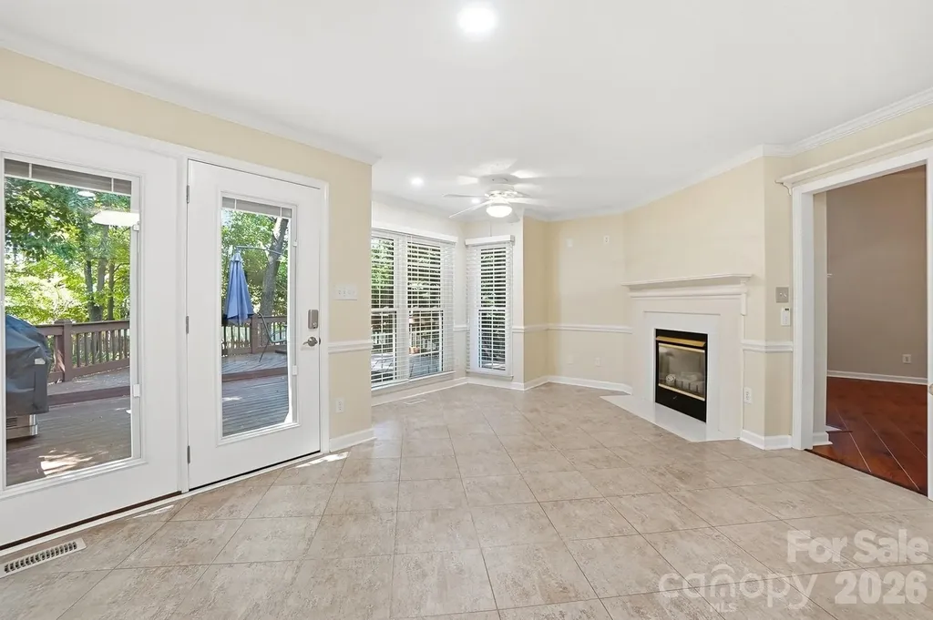 1506 Village Court Gastonia NC 28054