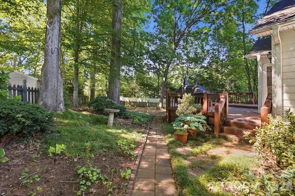 1506 Village Court Gastonia NC 28054