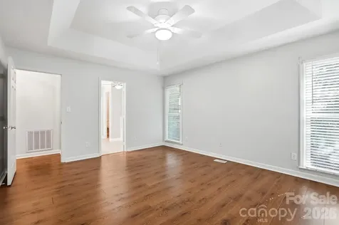 1506 Village Court Gastonia NC 28054
