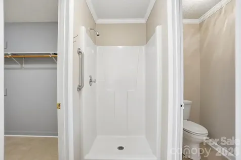 1506 Village Court Gastonia NC 28054