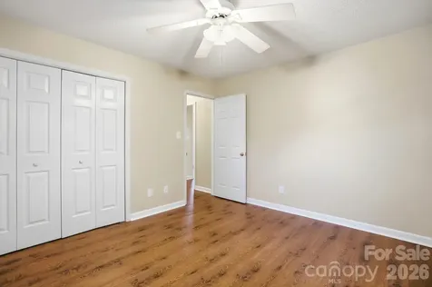 1506 Village Court Gastonia NC 28054