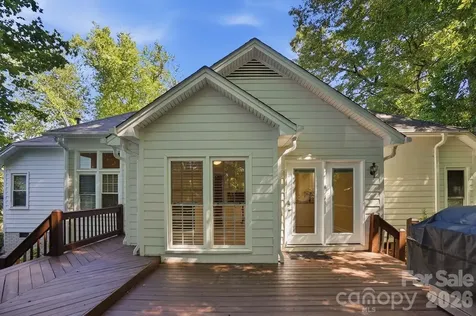 1506 Village Court Gastonia NC 28054