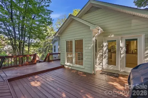 1506 Village Court Gastonia NC 28054