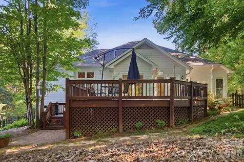 1506 Village Court Gastonia NC 28054