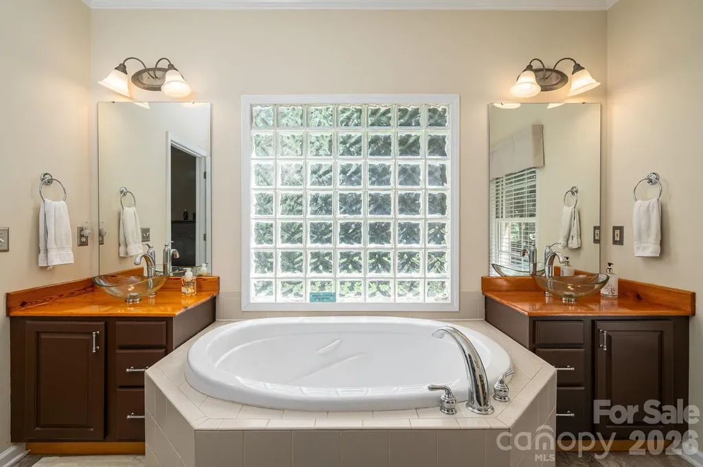 170 Windsor Drive Taylorsville NC 28681
