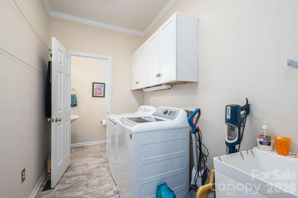 170 Windsor Drive Taylorsville NC 28681