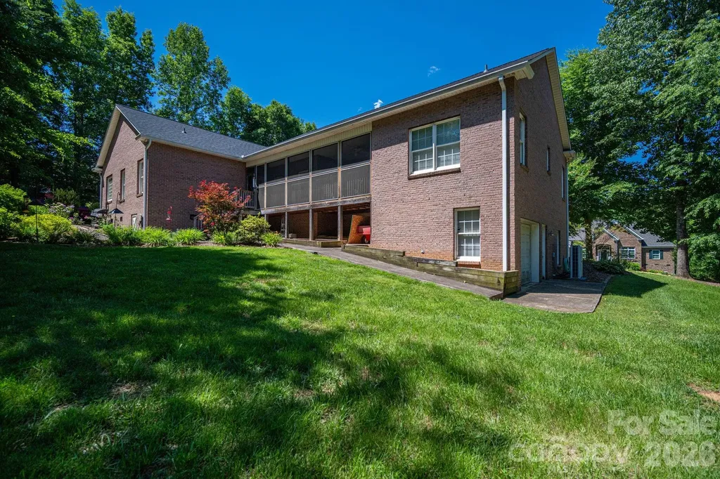 170 Windsor Drive Taylorsville NC 28681