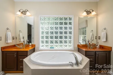 170 Windsor Drive Taylorsville NC 28681