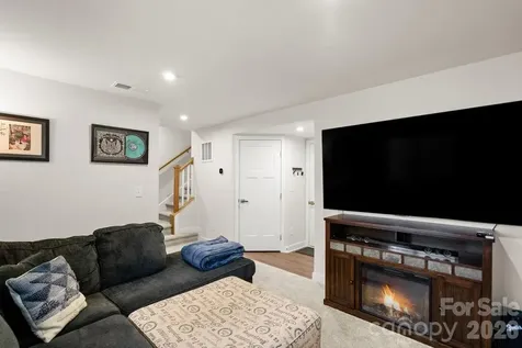 513 Evergreen Terrace Cramerton NC 28032