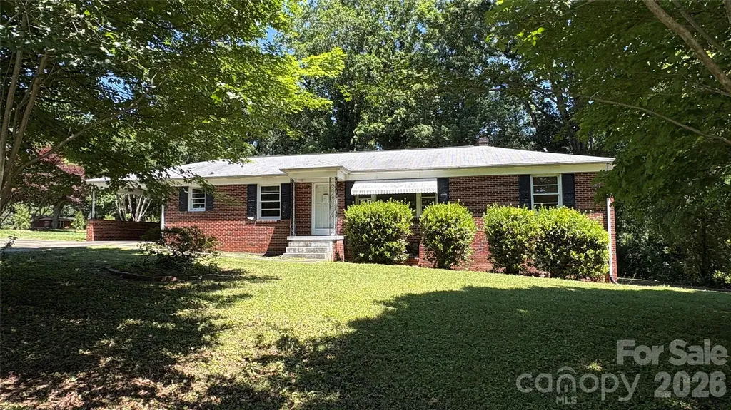 Hickory NC, 150 31ST Avenue NW