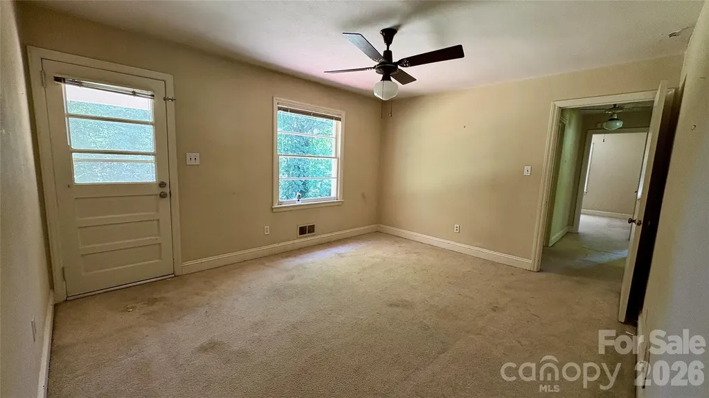 150 31st Avenue NW Hickory NC 28601