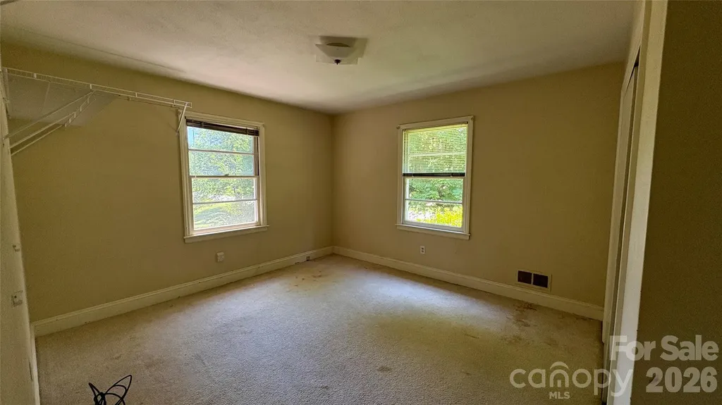 150 31st Avenue NW Hickory NC 28601