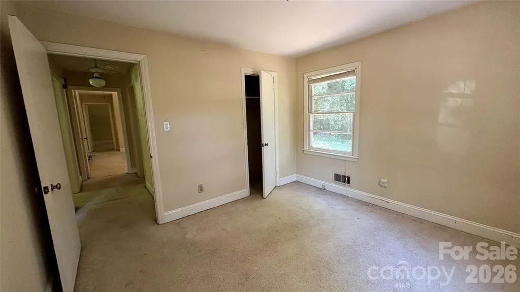 150 31st Avenue NW Hickory NC 28601