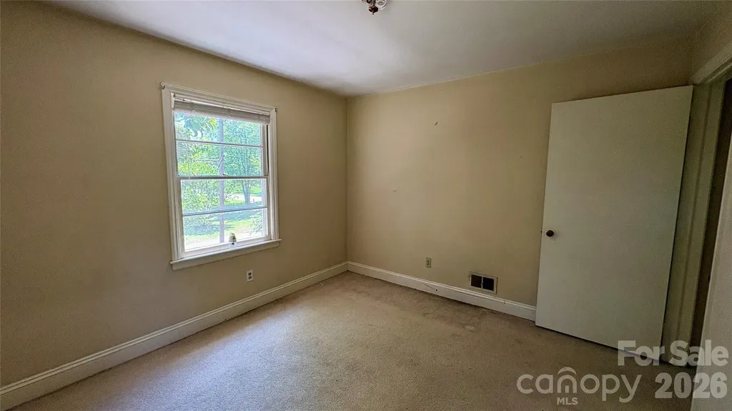 150 31st Avenue NW Hickory NC 28601