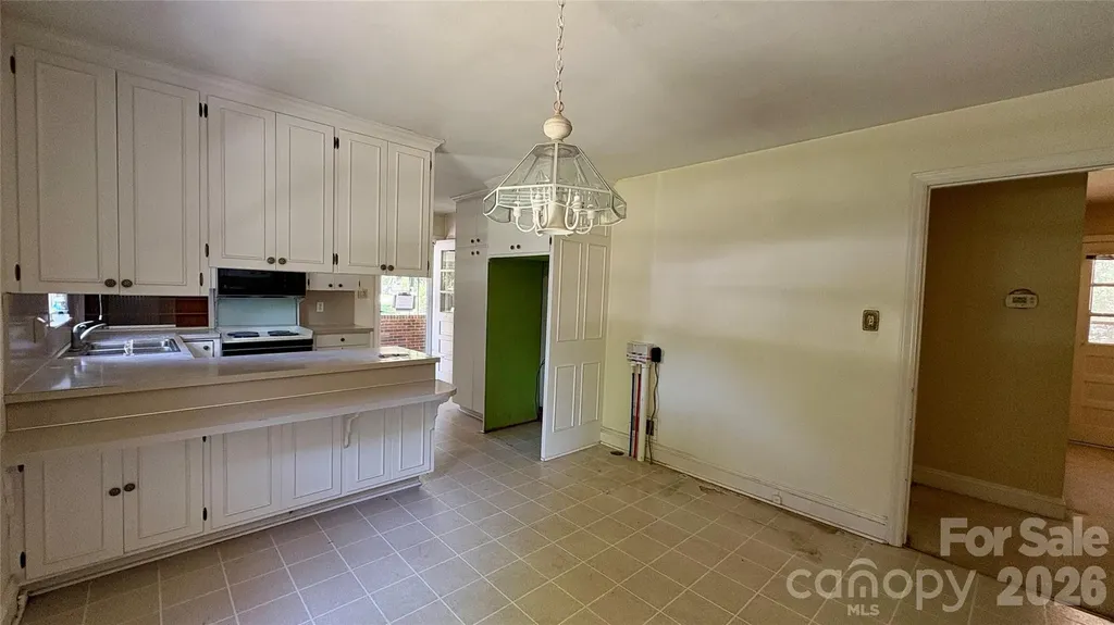 150 31st Avenue NW Hickory NC 28601