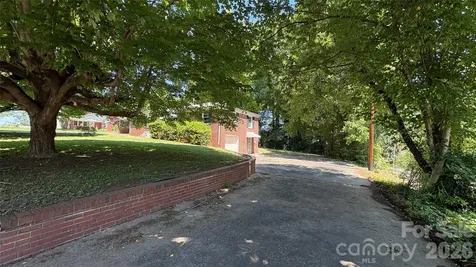150 31st Avenue NW Hickory NC 28601