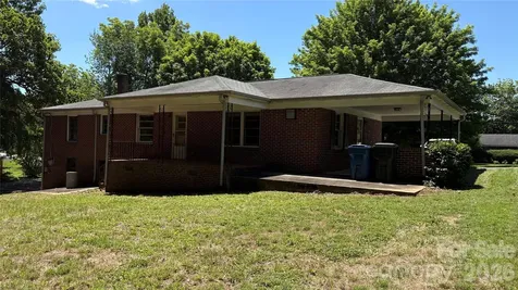 150 31st Avenue NW Hickory NC 28601