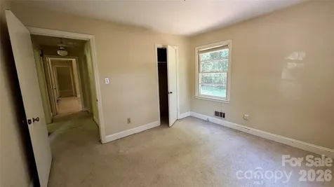 150 31st Avenue NW Hickory NC 28601
