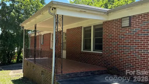 150 31st Avenue NW Hickory NC 28601