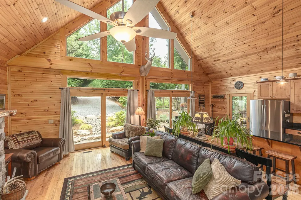 68 Woodgate Trail Nebo NC 28751