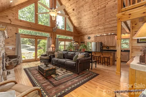 68 Woodgate Trail Nebo NC 28751