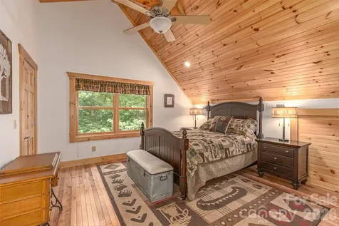 68 Woodgate Trail Nebo NC 28751