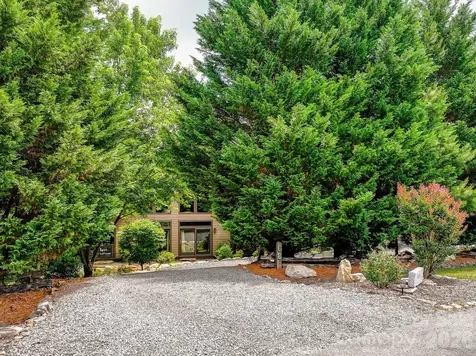 68 Woodgate Trail Nebo NC 28751