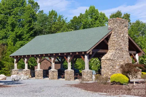 68 Woodgate Trail Nebo NC 28751