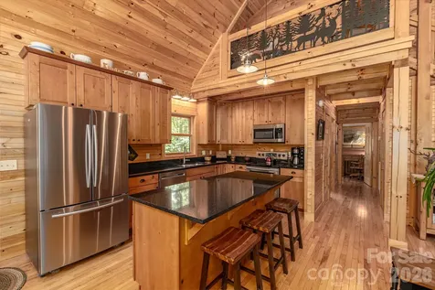 68 Woodgate Trail Nebo NC 28751