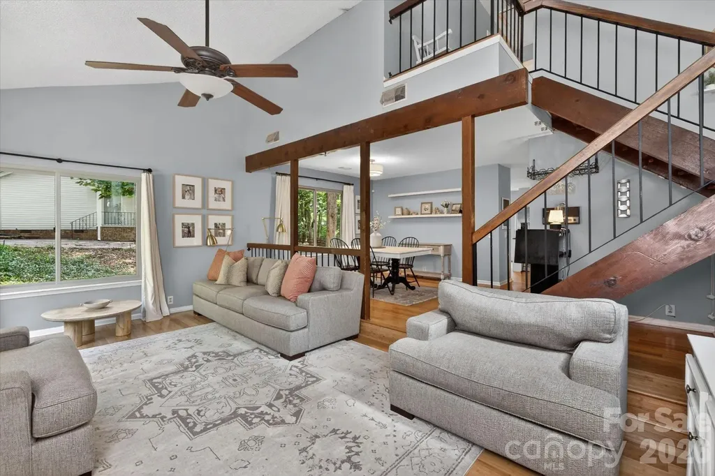 7611 Robin Crest Road Charlotte NC 28226