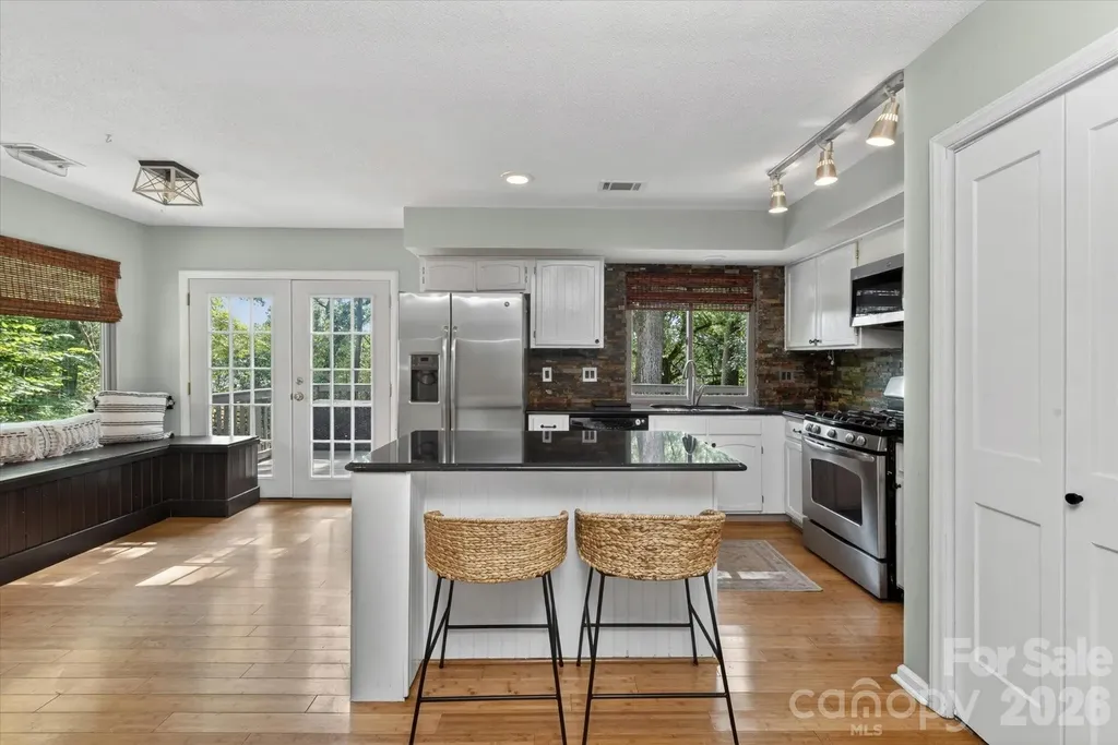 7611 Robin Crest Road Charlotte NC 28226