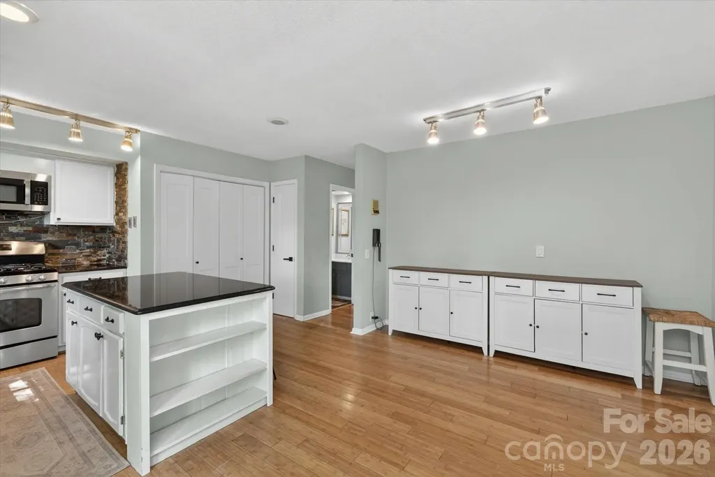 7611 Robin Crest Road Charlotte NC 28226