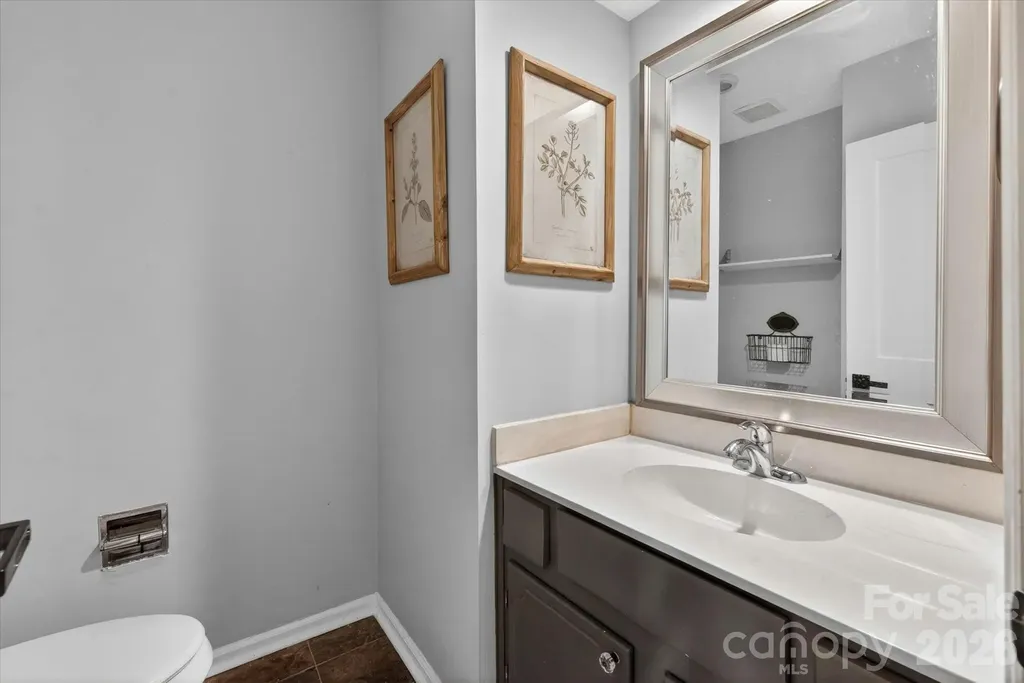 7611 Robin Crest Road Charlotte NC 28226