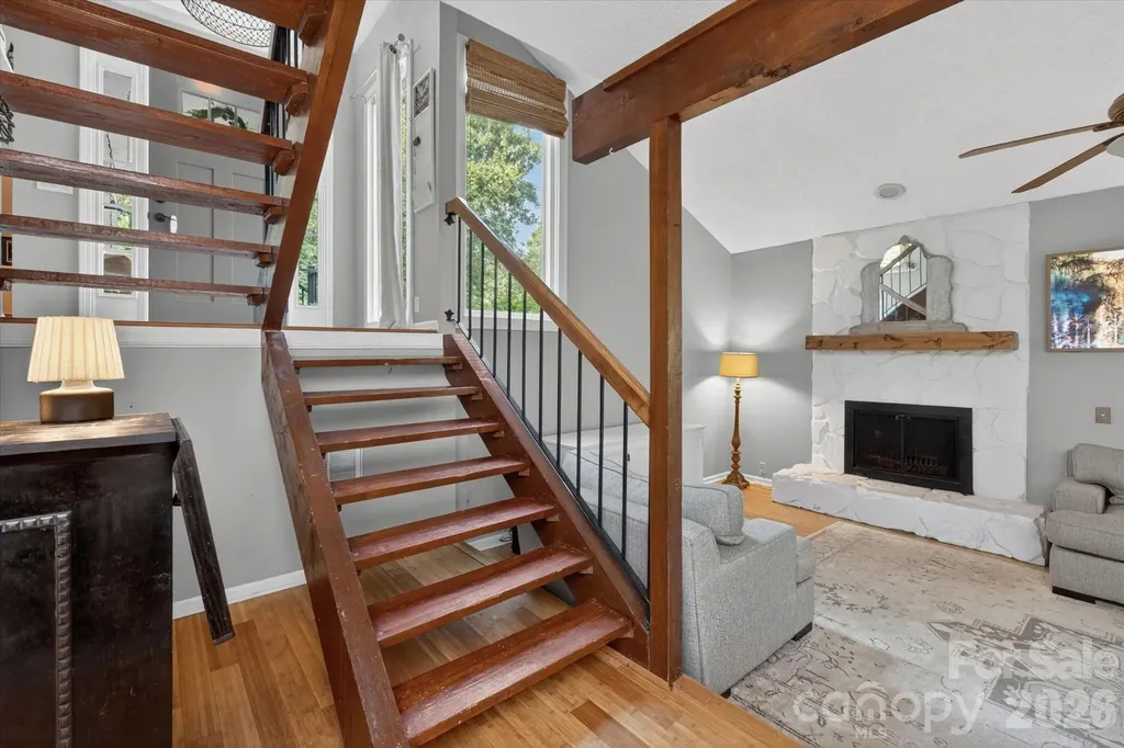 7611 Robin Crest Road Charlotte NC 28226