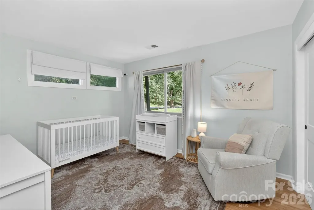 7611 Robin Crest Road Charlotte NC 28226
