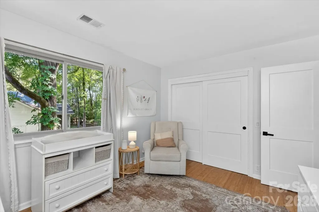 7611 Robin Crest Road Charlotte NC 28226