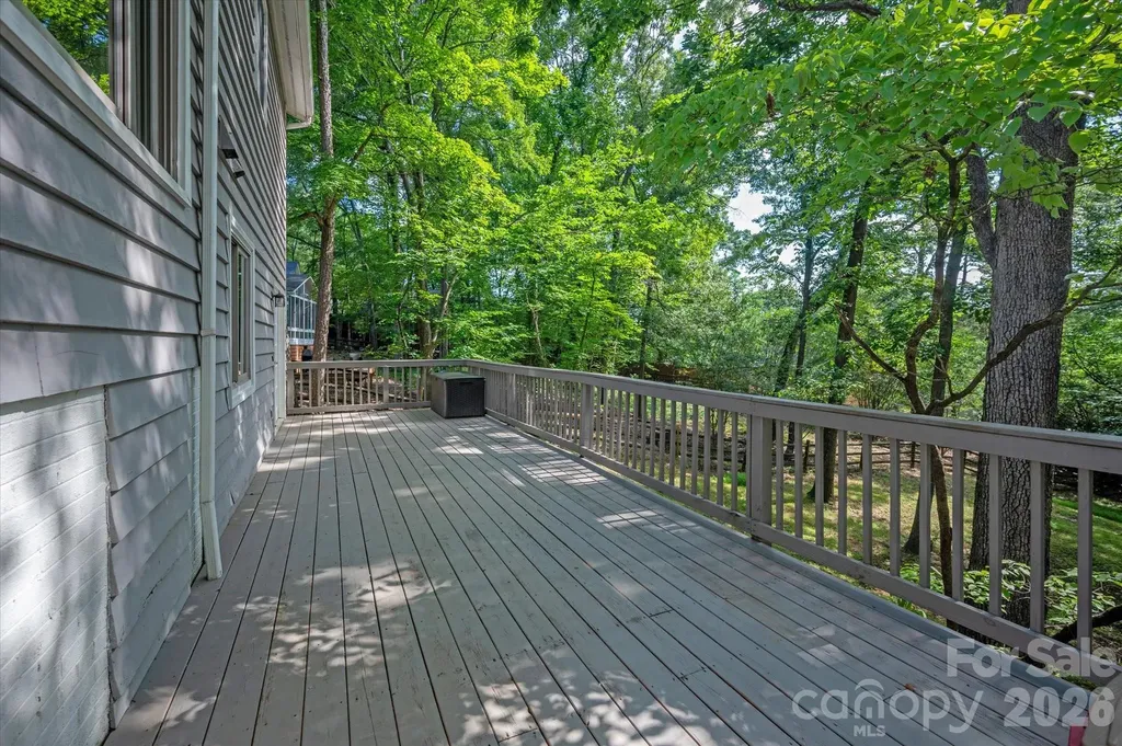 7611 Robin Crest Road Charlotte NC 28226
