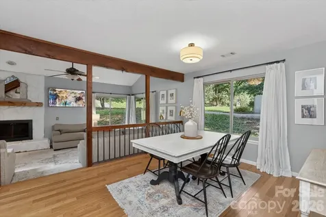 7611 Robin Crest Road Charlotte NC 28226