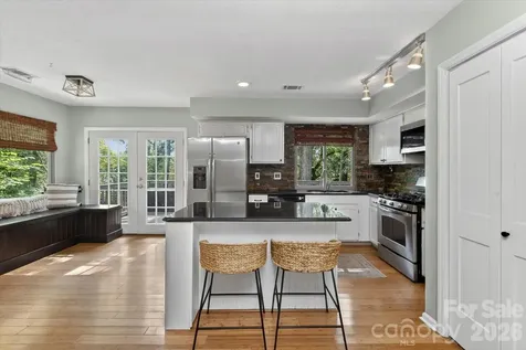 7611 Robin Crest Road Charlotte NC 28226