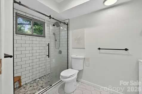 7611 Robin Crest Road Charlotte NC 28226