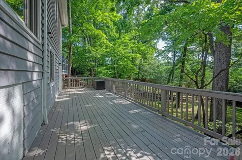 7611 Robin Crest Road Charlotte NC 28226