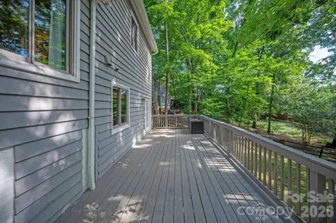 7611 Robin Crest Road Charlotte NC 28226