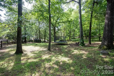 7611 Robin Crest Road Charlotte NC 28226