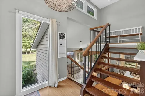7611 Robin Crest Road Charlotte NC 28226