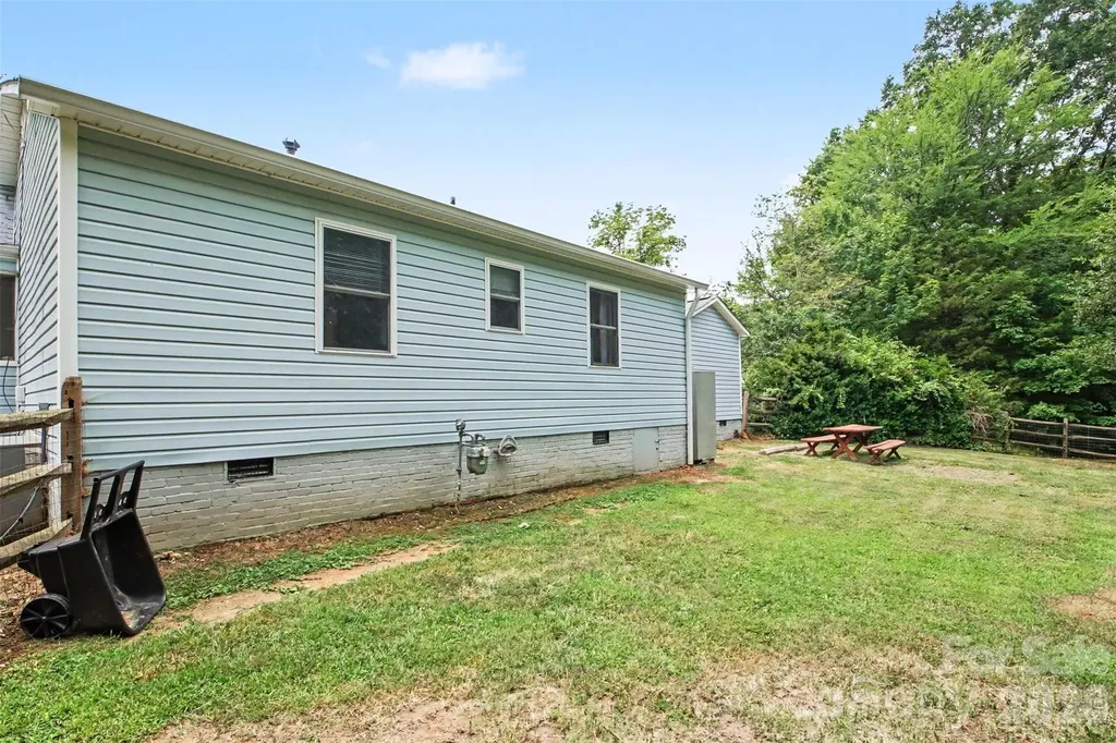 111 Cove Avenue Mount Holly NC 28120