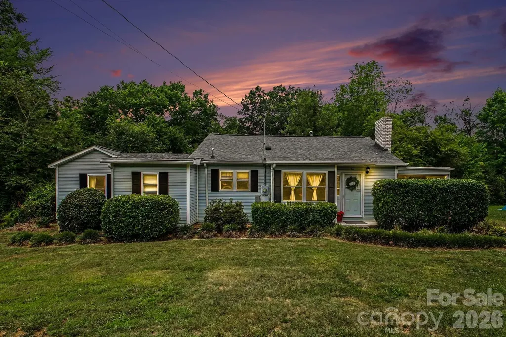 111 Cove Avenue Mount Holly NC 28120