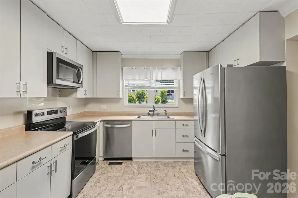 111 Cove Avenue Mount Holly NC 28120