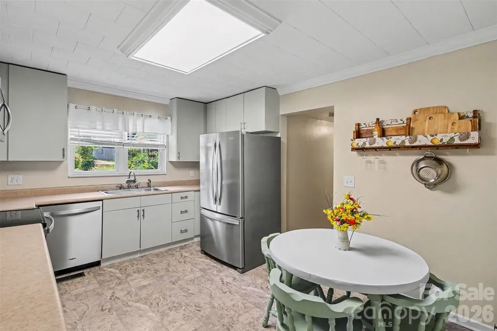 111 Cove Avenue Mount Holly NC 28120